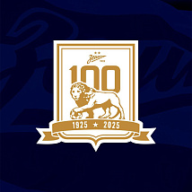 «Зенит» в честь 100-летия клуба поместил на форму золотой шеврон со львом   